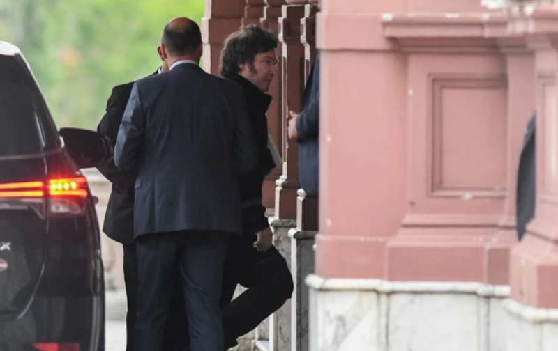 El_Pulso_P's tweet image. La Ruta Nacional 34 se desmorona bajo la mirada indiferente del Estado. Cuatro muertes en Santa Fe evidencian el abandono #Ruta34 #AbandonoEstatal #www.elpulsopolitico.com/nota/639300-ruta-34-al-limite-van-a-la-justicia-contra-milei-por-obras