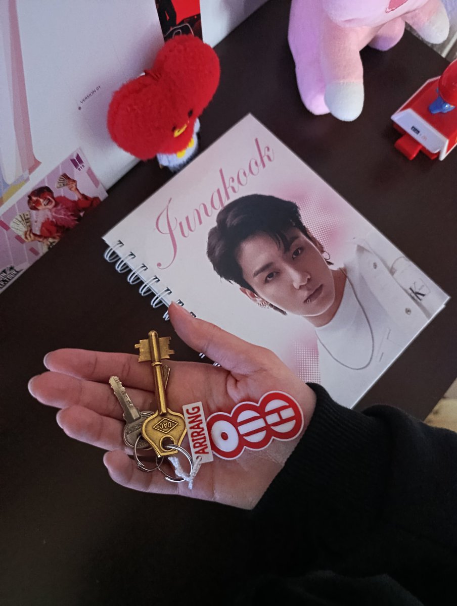 viketa 🪭 VA A VER A BTS tweet media