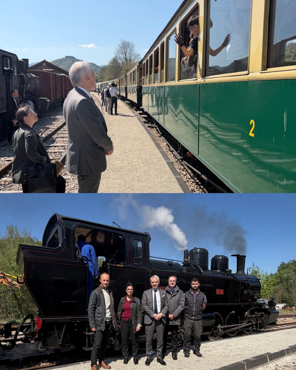 Prefet07's tweet image. #Tourisme | Visite du Mastrou - Chemin de fer du Vivarais à Lamastre 🚂

 Ce mercredi 15 avril, le préfet de l’Ardèche, Benoît Trévisani, s’est rendu à Lamastre pour visiter les ateliers de maintenance du célèbre train touristique « Le Mastrou », qui parcourt l’ancienne ligne du