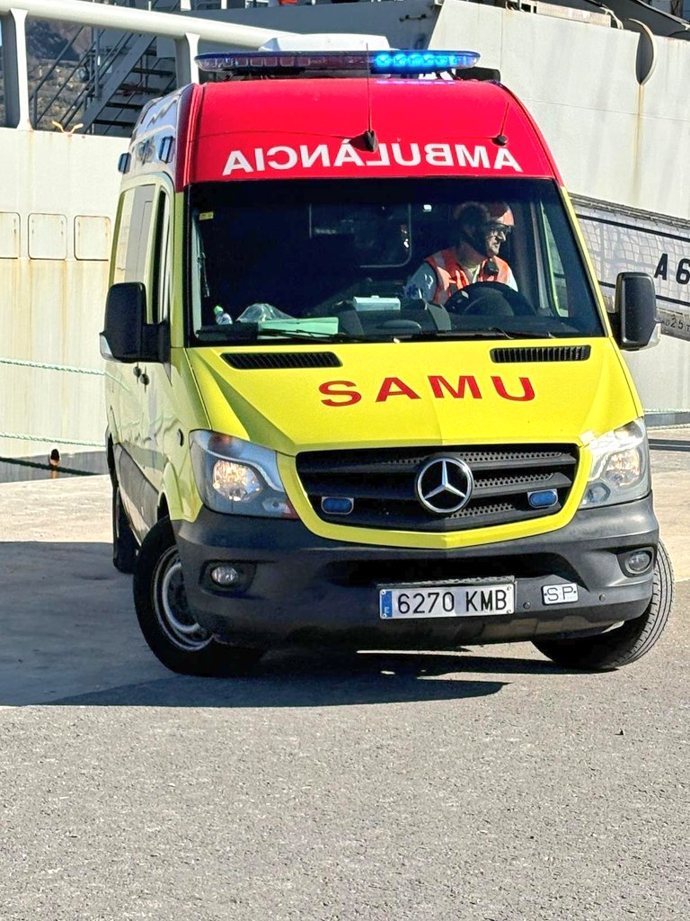 GVASESCV's tweet image. ⚓🔥 Simulacro MARSEC 2026 – Puerto de Alicante
La Armada Española ha liderado un ejercicio integral de emergencias marítimas  poniendo a prueba la coordinación entre más de 10 organismos civiles y militares.
🤝 Coordinación y preparación para proteger vidas.
#SESCV #emergencias