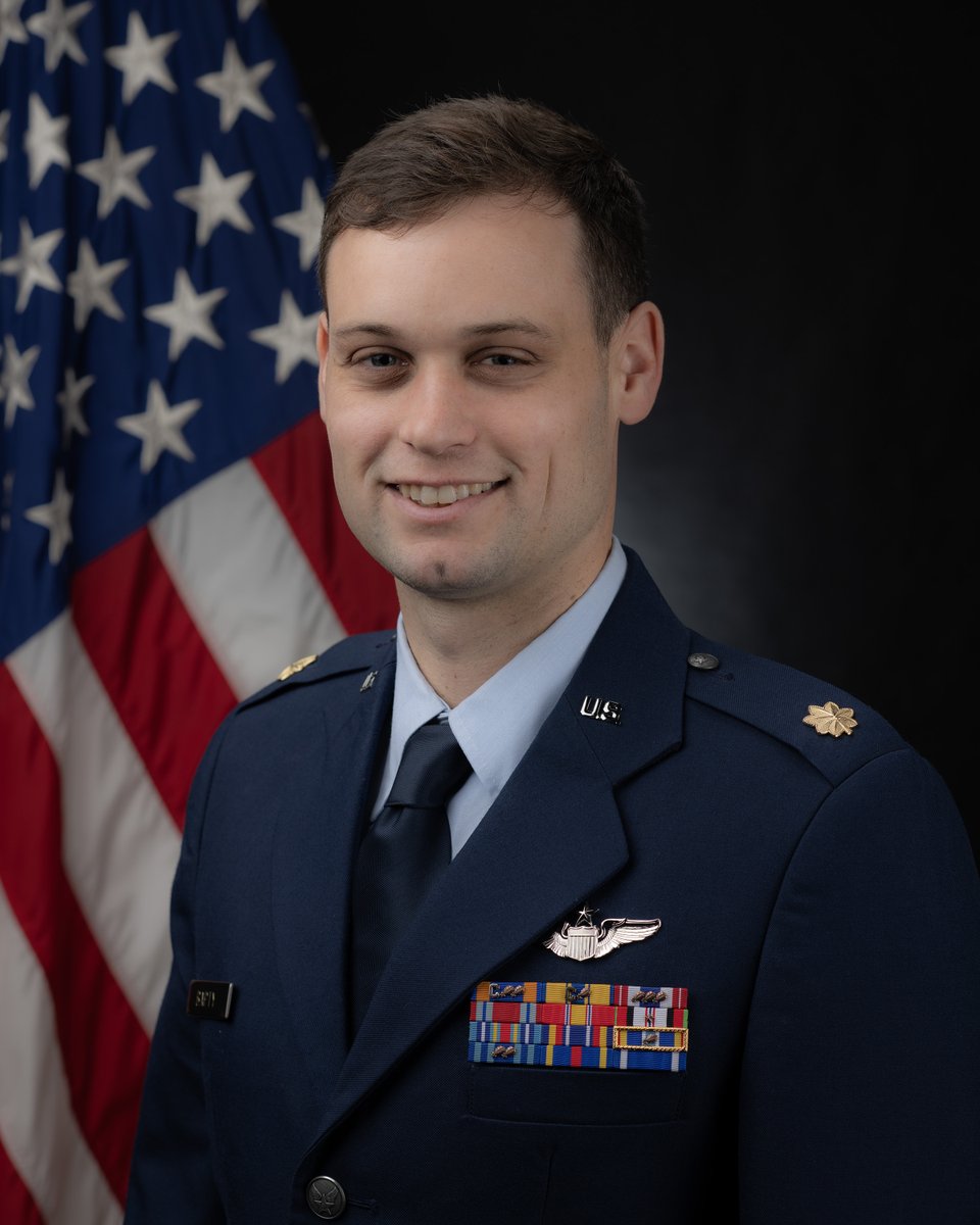 AirForceGrads's tweet photo. The Olmsted Foundation has named three graduates of the @af_academy to its prestigious Olmsted Scholar Class of 2027: Maj. Sean Bapty ’16, Maj. Miranda Bapty ’16 and Capt. Elena Britt ’18.

📰 https://t.co/ED0hJQvxul https://t.co/gcnYSDLulh