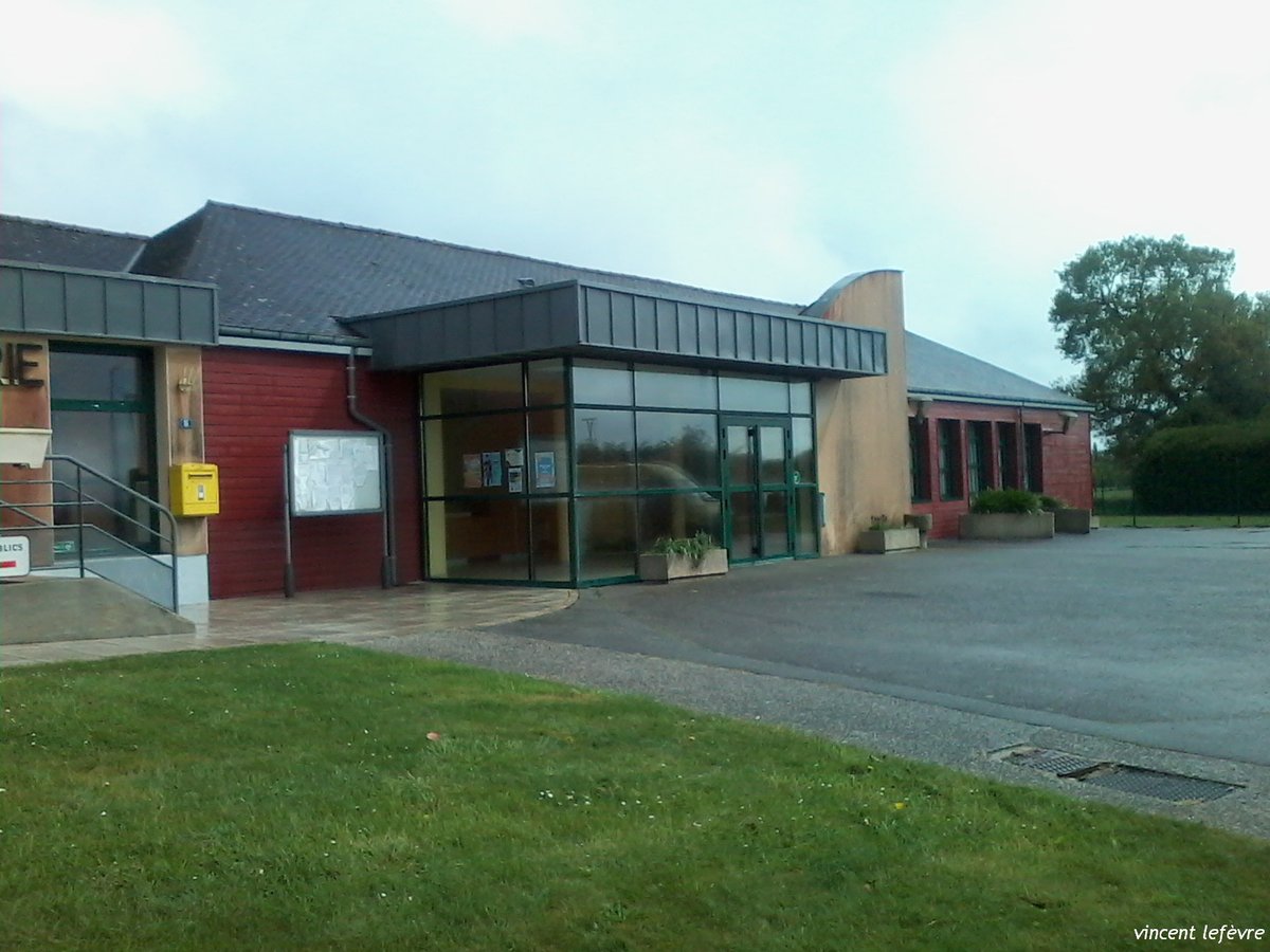 vinclefevre's tweet image. #croixanvec #village #pour #entrenous #classedéficanal #aussi 😉