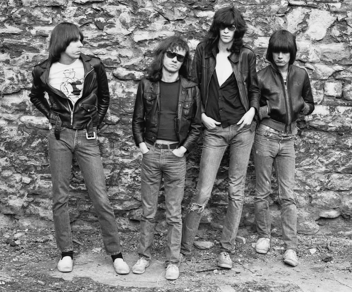 Johnny Ramone tweet media