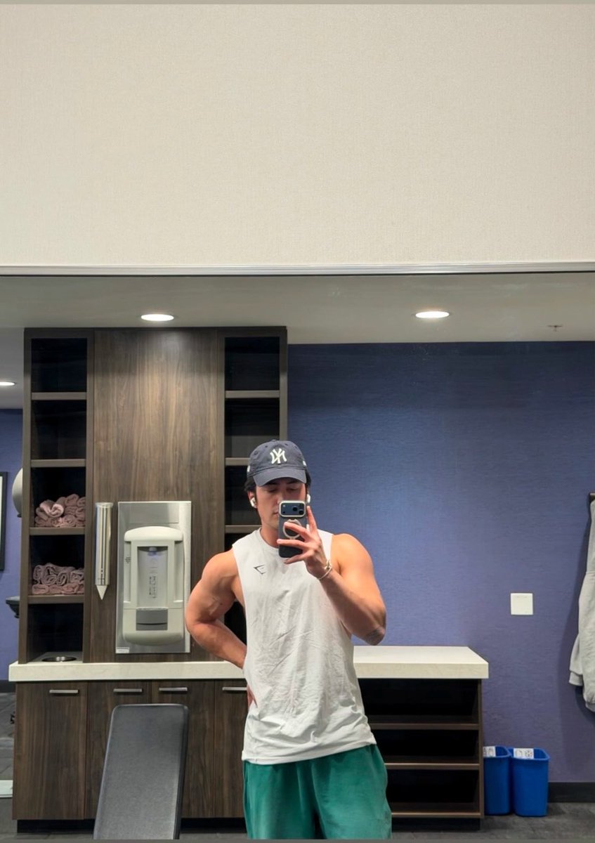 chatya ୨ৎ tweet media