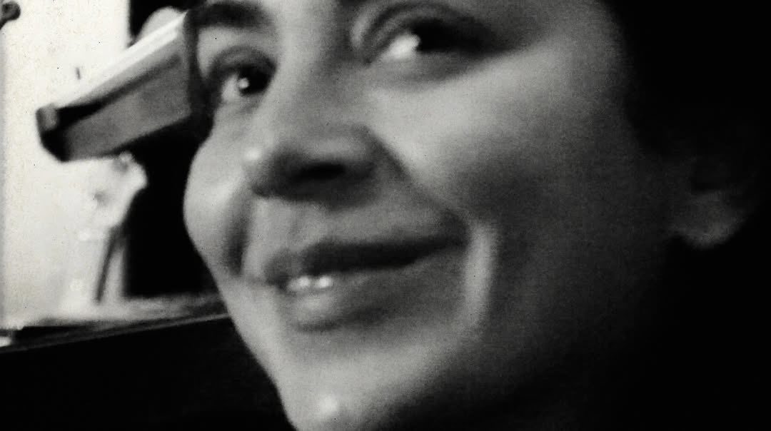 Info Charli xcx tweet media