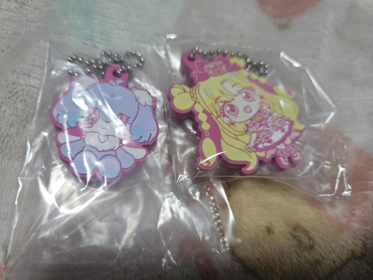 魅希@ツイフィ必読 tweet media