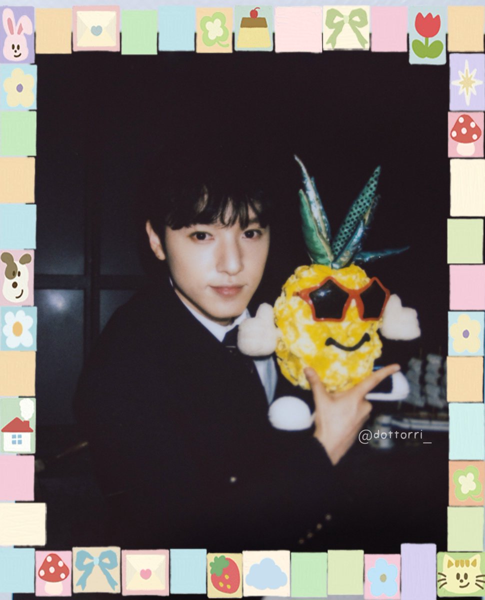 #파파오스카리마알파_데이
#지구위_하나된_폴라
#여기는_디디_당신의_폴라는
#웰컴투_오가르_폴라의도시

대충찍은것만 올려두기엔 아까워서 얼굴이라도 제대로 보이게 다시...