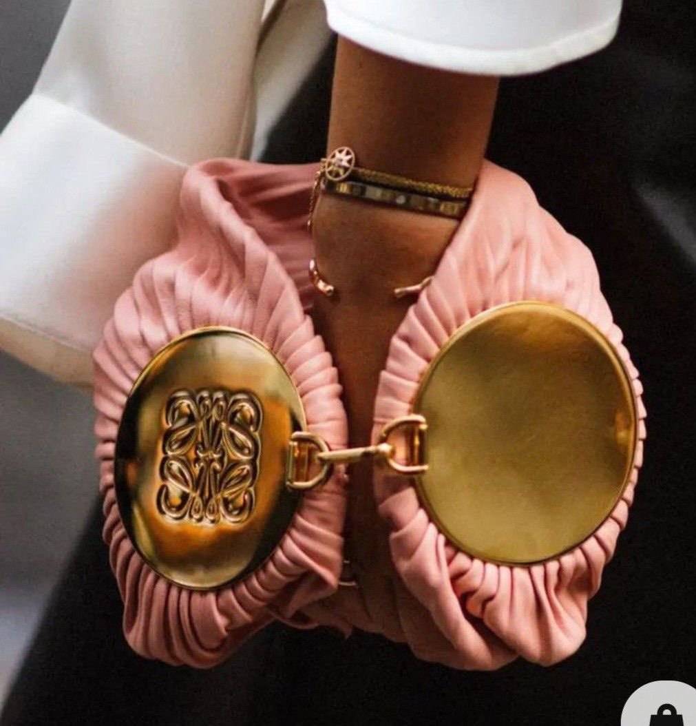 PinkRunwayDiary tweet media