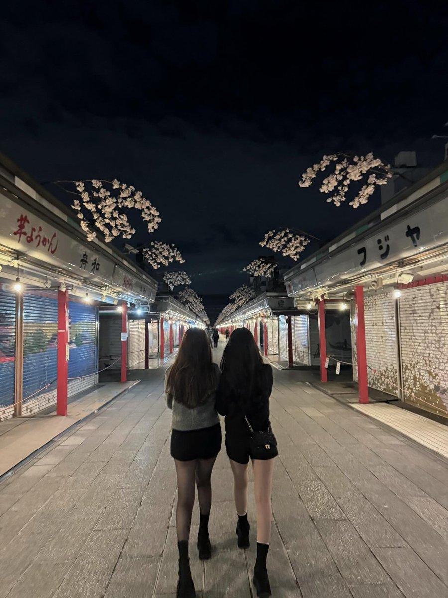 あおい tweet media