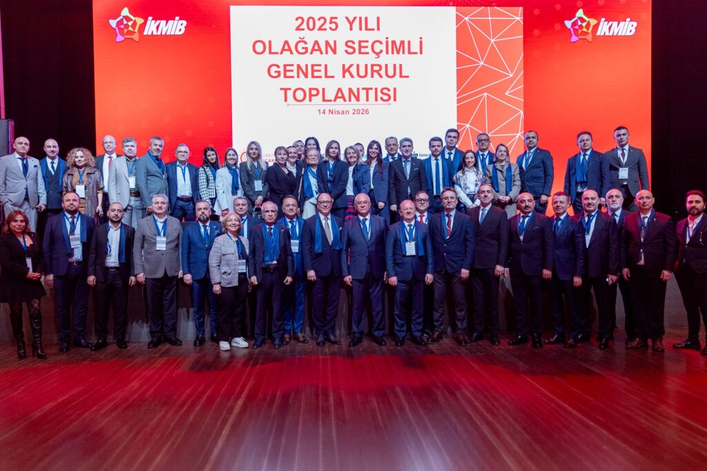 plast online tweet media