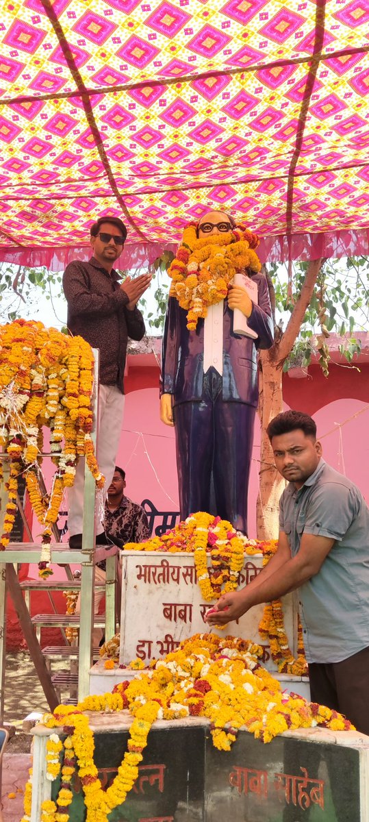 gopal_verma0's tweet photo. संविधान शिल्पी, सिंबल ऑफ नॉलेज, भारत रत्न बाबा साहब डॉ भीमराव अंबेडकर जी को उनकी जयंती पर सादर नमन।
#नमन_बाबा_साहब 
#अंबेडकर_जयंती 
#बाबासाहेबआंबेडकर https://t.co/RtoqY20oIB