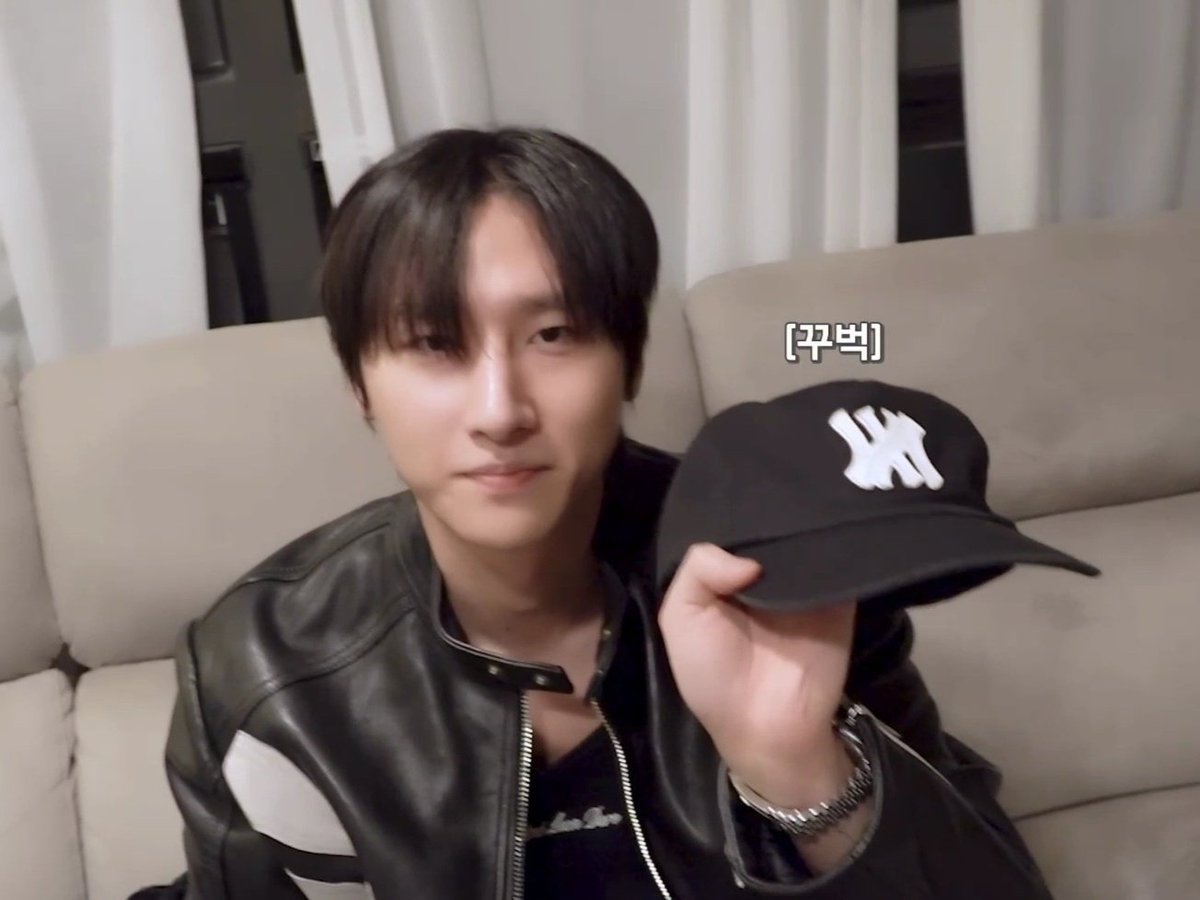 사랑하는 밍숭맹숭 예삐 창균이 ♥️
보고싶어라 , , ,