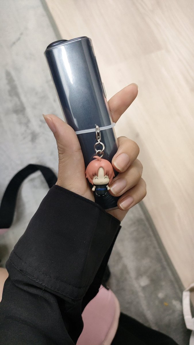 iheart_nyaru's tweet image. たいきん!!🐈‍⬛ᯓᡣ𐭩
栄ド🍻に差し入れ🍞🍫ありがとうございました❣️❣️✨
あいこすのケースとめじるしあくせももらえてﾊﾋﾟ🍀✨️ﾊﾋﾟ🍀✨
今日もキミのおかげですごく楽しかったよ!!
いい日にしてくれてありがとう🫰🫰🤍🤍
明日も17-22でいますよ~~❣️