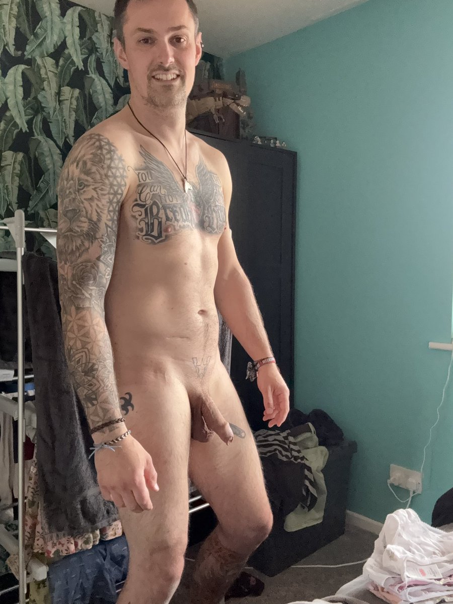 nudistandyhbert's tweet photo. Sorting out the washing…which is usually only my work clothes or the daughters clothes 😅 good thing about nudist life, keeps the washing down. #nudistlife #nudism #nudist #homenudist #normalisenudity #nude #noclothesnoproblem #freedom #bodyfreedom #bodypositivity https://t.co/HfjuGuPoBS