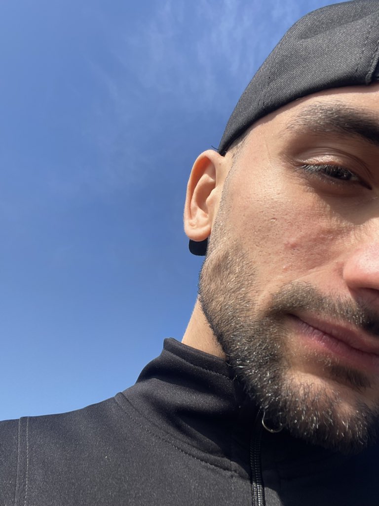 hesamita tweet media