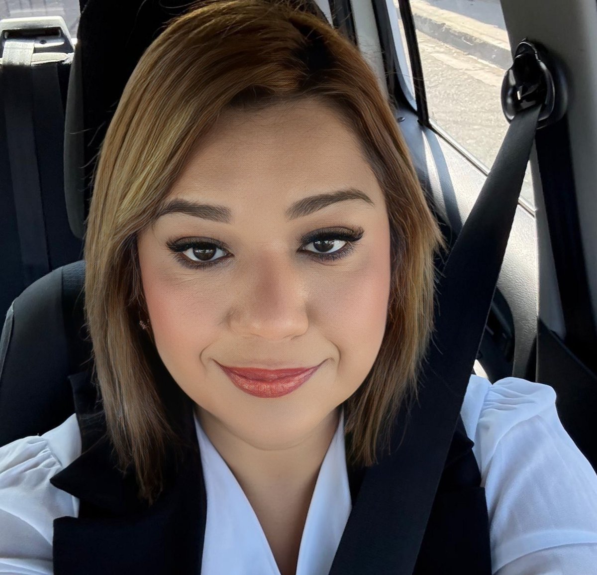 Buenos días ☀️
Que el sol de este día ilumine tu camino y despeje cualquier tristeza y preocupación. Que Dios derrame sobre tu vida una lluvia de bendiciones. 
Feliz miércoles  ✨️