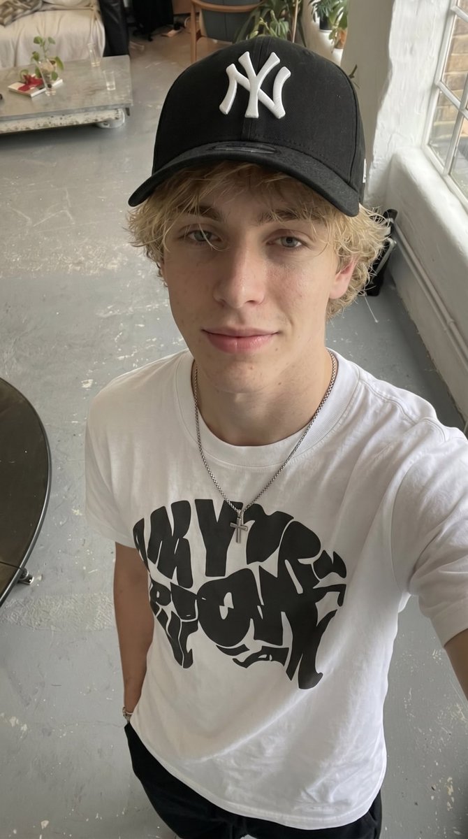 Tom Hermann tweet media