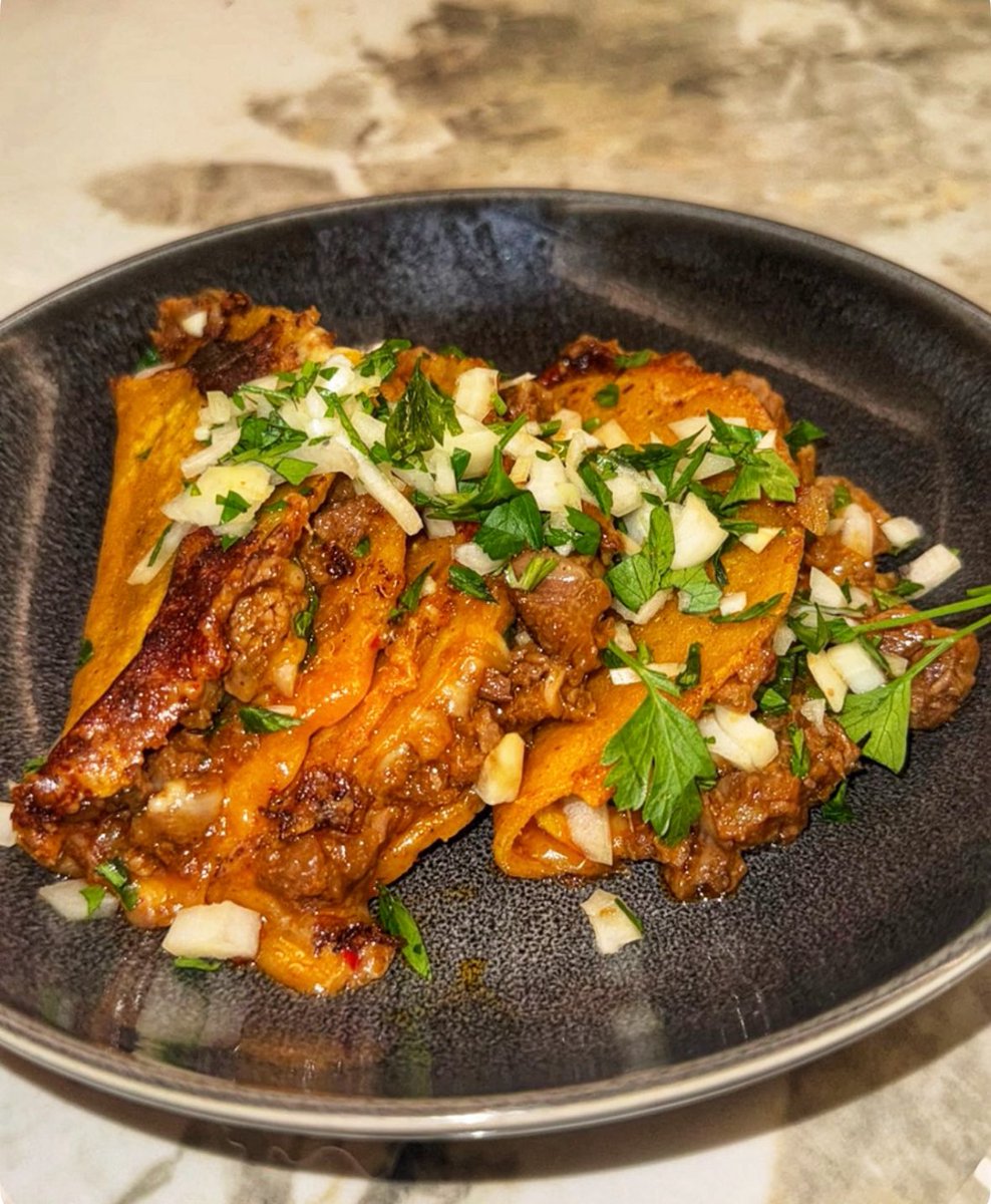 BLUE COLLAR 🌮🍔🍹 tweet media