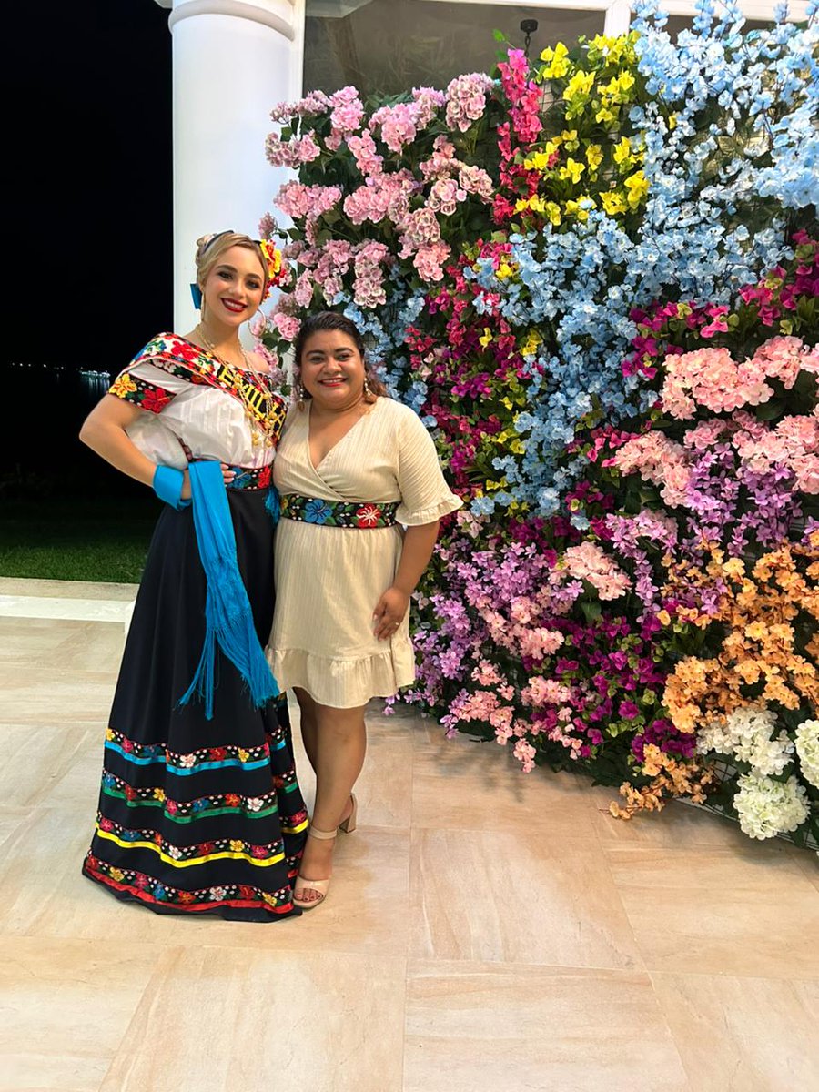 esteisi789's tweet photo. El Gobierno Municipal de Emiliano Zapata 2024-2027 y DIF Emiliano Zapata 2024-2027  el pasado 11/04 dimos la bienvenida a nuestras 17 embajadoras en Emiliano Zapata, mujeres que representan con orgullo, belleza y talento a sus municipios. (1/2) https://t.co/gLmree8s7v