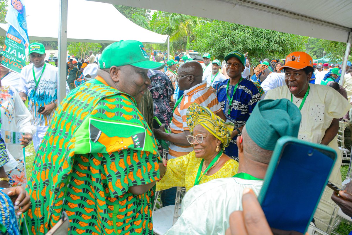 I joined fellow party leaders and stakeholders at the ADC National Convention in Abuja, reaffirming my dedication to purposeful leadership and people centered governance.
#Iwaloye2026