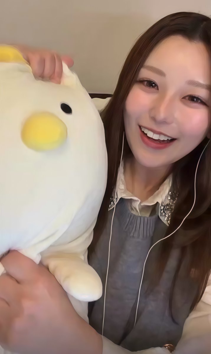 Poppy_ILYSM_440's tweet photo. 【待望】ししまる 約半年ぶりのポコチャ配信

ししまるは14日午後11時40分ごろから15日未明にかけてポコチャ配信を行った。
ししまるがポコチャ配信を行ったのは約半年ぶりであり、今年に入って初めて。リスナーが入室するたびにリスナー名を呼び「久しぶり！」と挨拶した。 https://t.co/YS3QIcNn5y