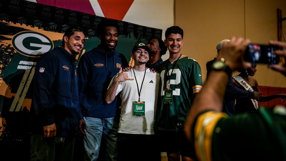 Packers Give Back tweet media