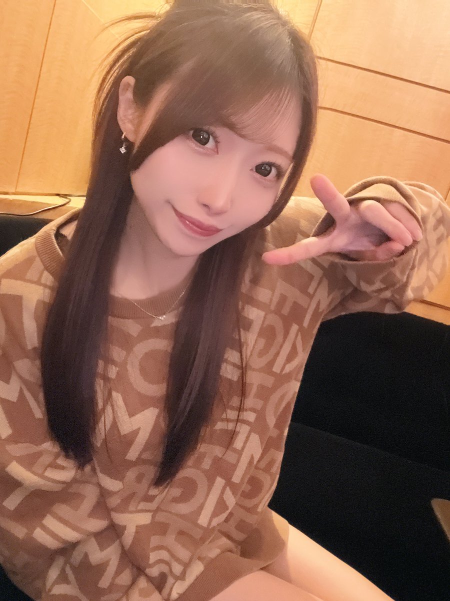 歌舞伎町で飲んでる民いないですか😭??
お店ひまひまにゃんこすぎる、、、