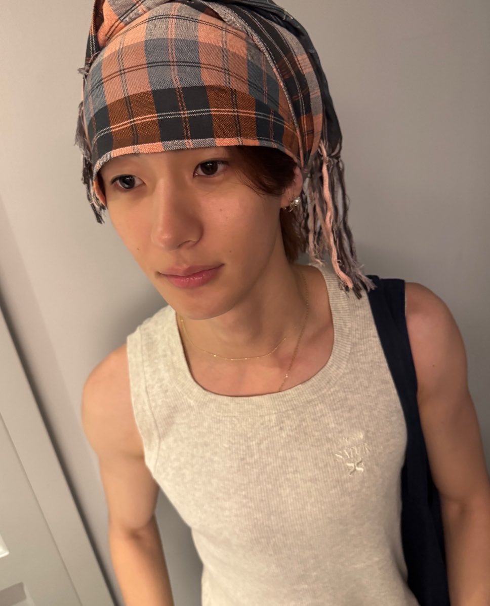 asbaguette's tweet photo. ไม่เล่นน้ำครับ อย่าสาดนะ                                

⠀ ⠀ ⠀ ⠀ ⠀ ⠀                             ก็บอกว่าอย่าสาด https://t.co/HioKQRmKun