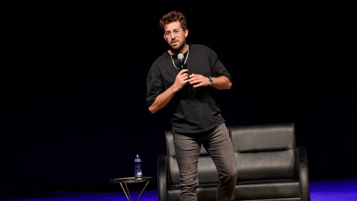 Bee Haber tweet media