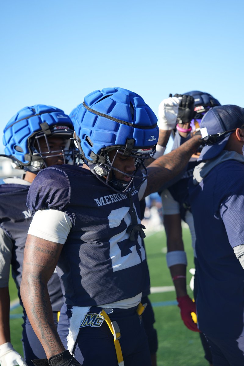 Merrimack_FB's tweet image. How many days until our spring game? 2️⃣

The Warriors will take the field at Duane Stadium on Friday night at 7 p.m.

Come show your support!

#GoMack // #FAST // #STRAIN // @MC_Athletics