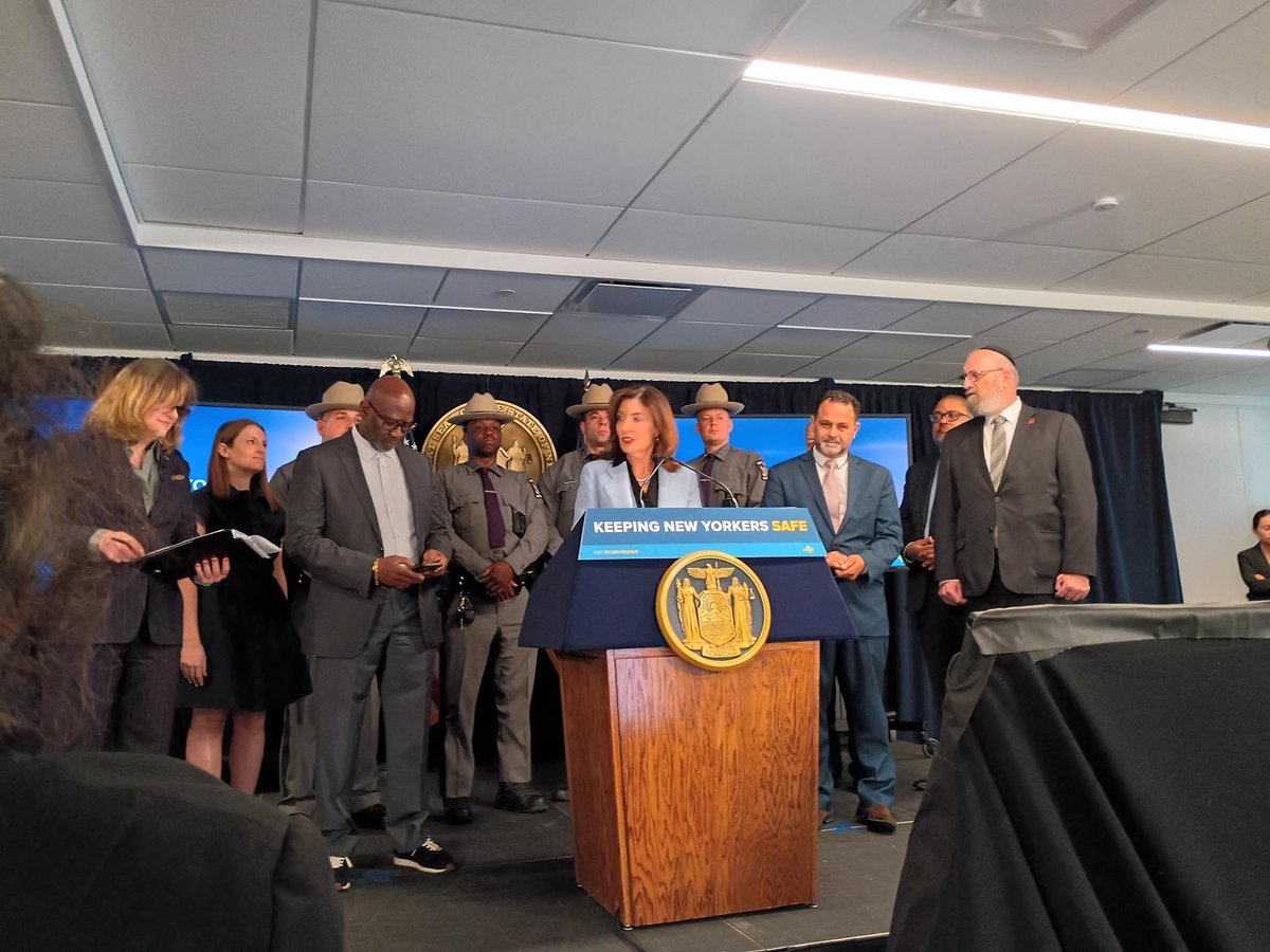 Great to be with <a href="/GovKathyHochul/">Governor Kathy Hochul</a> for the announcement of a new larger round of funding for Securing Communities Against Hate Crimes.