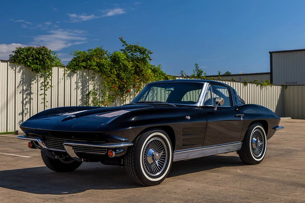 CorvetteBlogger's tweet image. Corvettes for Sale: 350-Powered 1963 Corvette Split Window on Bring a Trailer corvetteblogger.com/2026/04/15/cor… #Corvette #CorvettesforSale