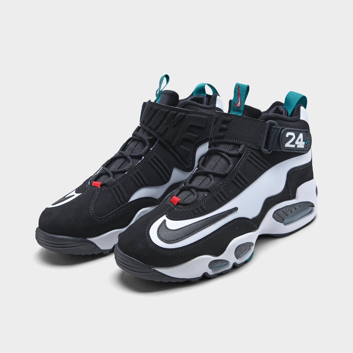 houseofheat's tweet photo. DETAILED LOOK: Nike Air Griffey Max 1 “Freshwater” ⚾️

📅 May 15th, 2026 https://t.co/MumS7uYmfE