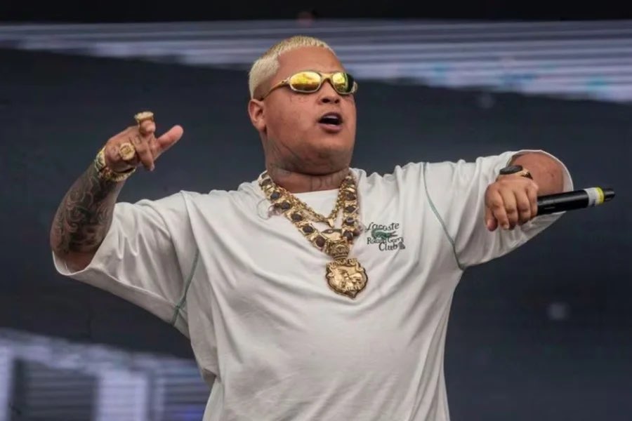 Rafael Gloves tweet media