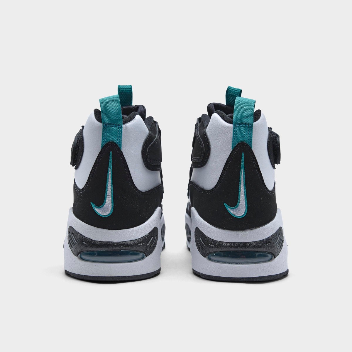 houseofheat's tweet photo. DETAILED LOOK: Nike Air Griffey Max 1 “Freshwater” ⚾️

📅 May 15th, 2026 https://t.co/MumS7uYmfE