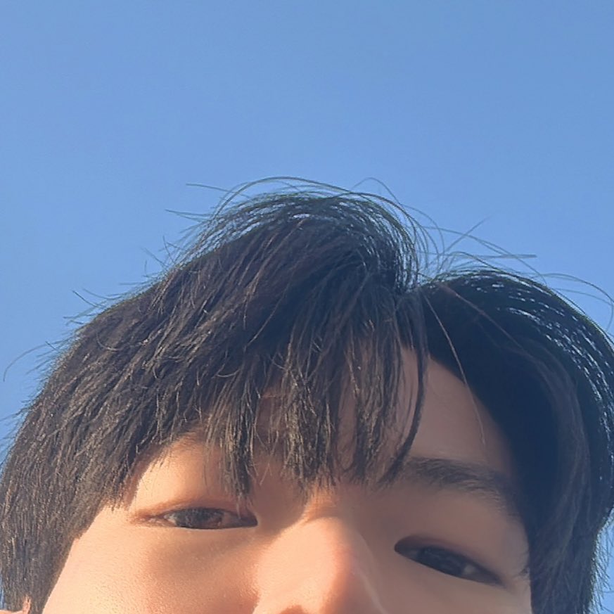 ourovermind's tweet photo. 살짝 붕뜨고 우울해진다 https://t.co/LNEMv4Nufq