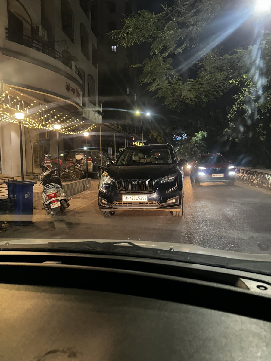 Sohaaailhere's tweet photo. Illegally parked on road 
Location : The Bakers Company Panvel 
@Navimumpolice https://t.co/6YqUOsxnbR