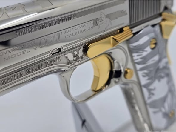 Ariana_Wrd0j's tweet photo. What do you think of this Custom Colt Trump USA in 24K Gold
See more photos here: https://t.co/xZGCyAfu0h
#CustomColt #Colt1911 #gunsdaily #GunBroker https://t.co/9E3W1G81pX