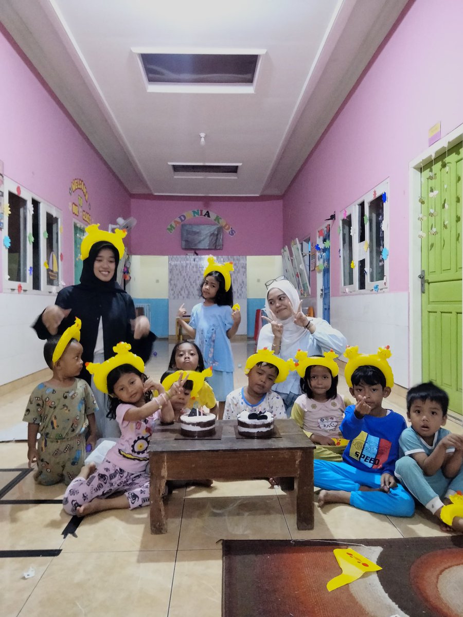 ً rae🦋 ☽̶☾ tweet media