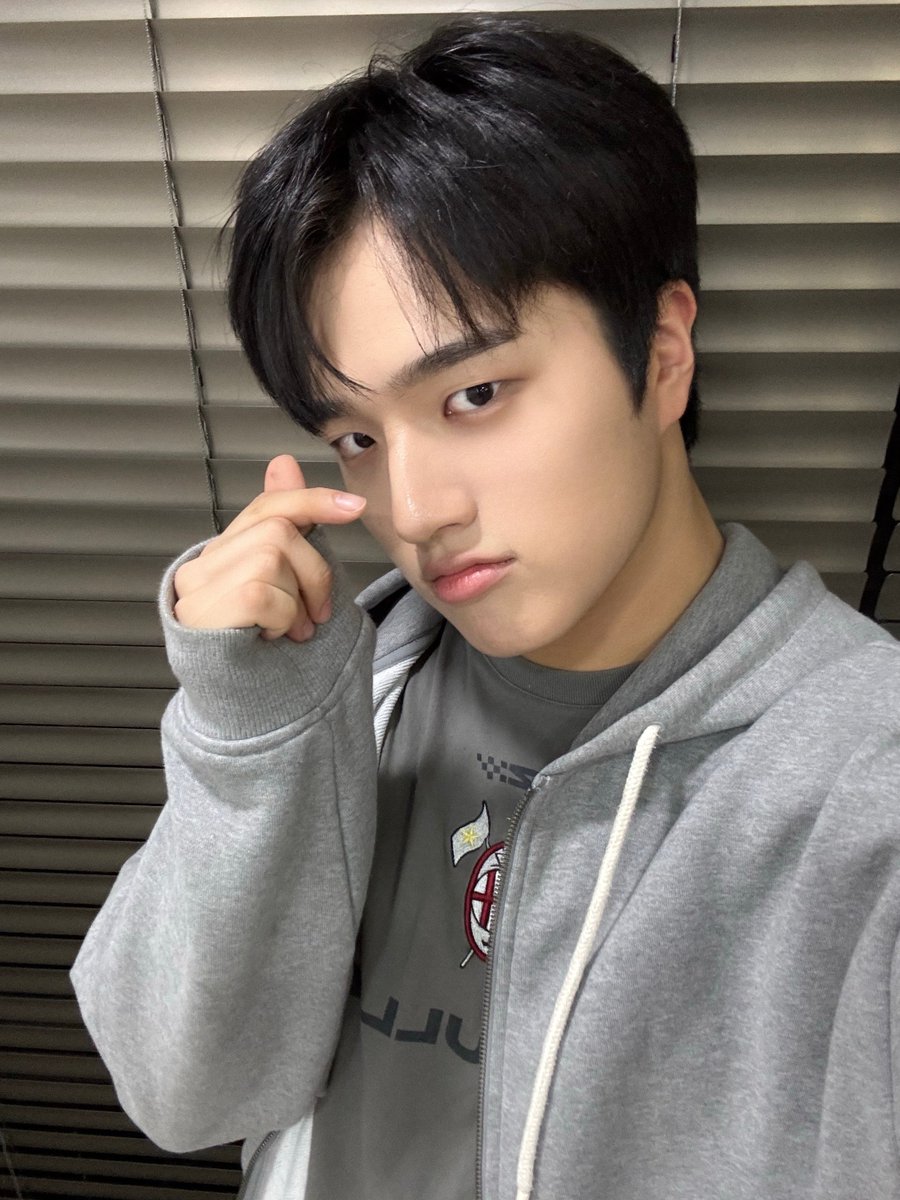 TRENDZ (트렌드지) tweet media