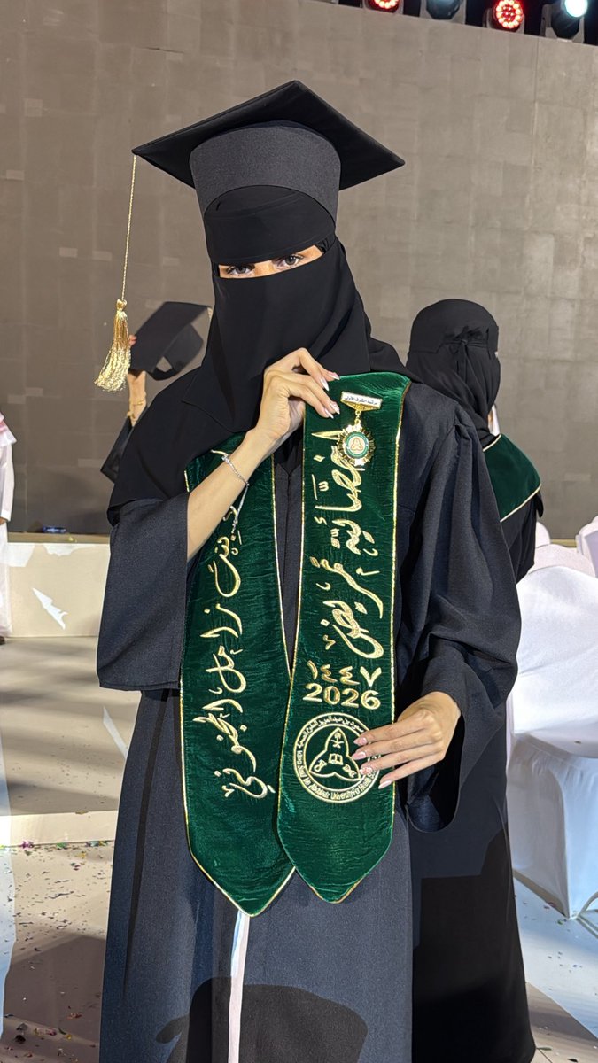 𝐑𝐞𝐧𝐚𝐝🎓 tweet media