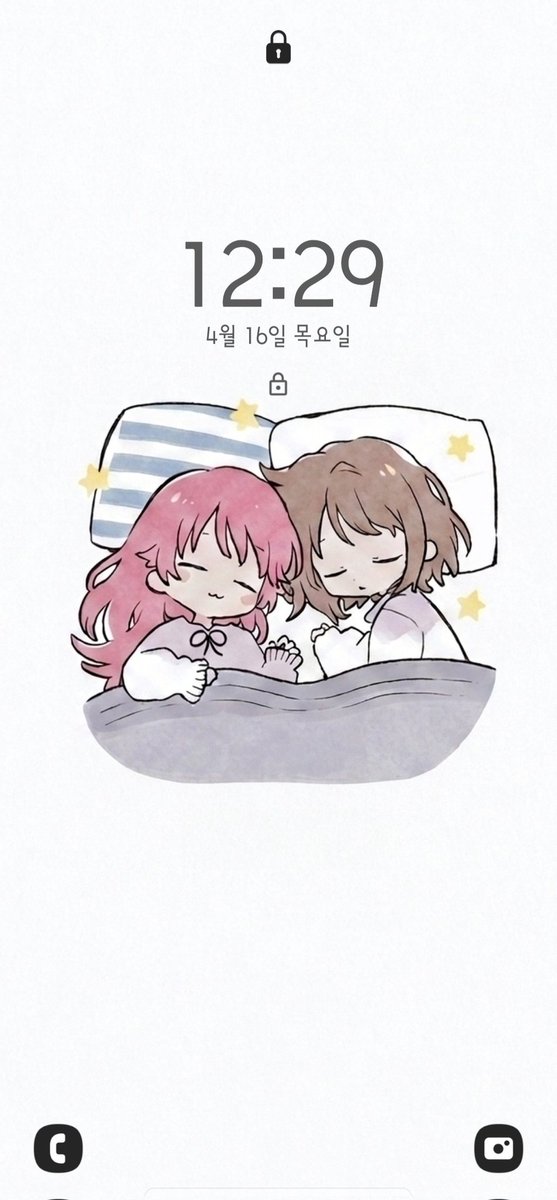 Erlangnim's tweet photo. 오랜만에 폰 배경화면 바꿈 https://t.co/U4izG0IlWt