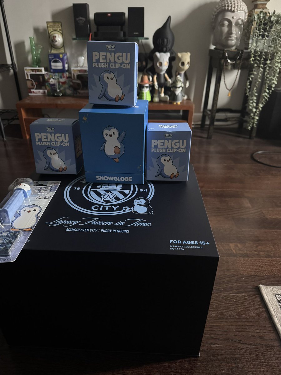 Penguin 🐧 merch is in 🤯😬😉
Stoked 🔥🔥🔥