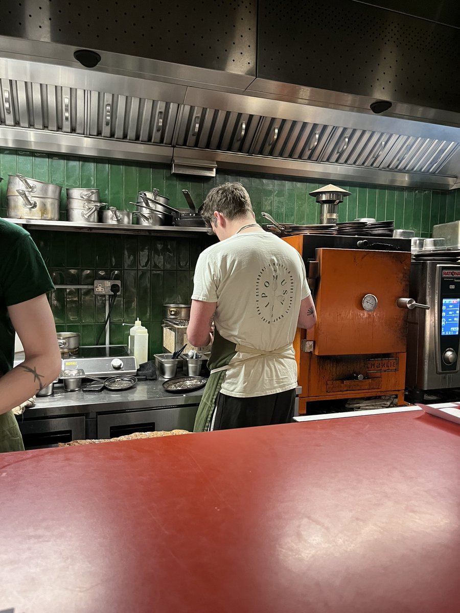 janestaunton1's tweet image. Pomus was our fave - 1st time eating chicken hearts - and even the waitress recommended them and was able to describe them in detail to us - incredible place to eat  #hospitality #restaurant #margate #pomus #fantasticfood