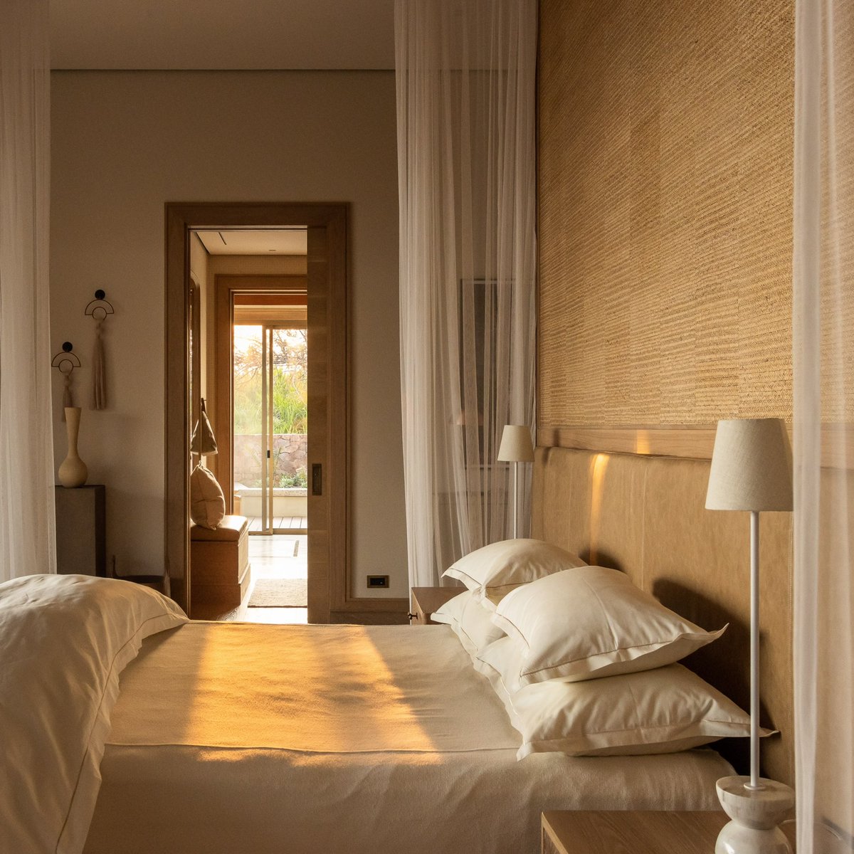 Let’s Discover Travel tweet media