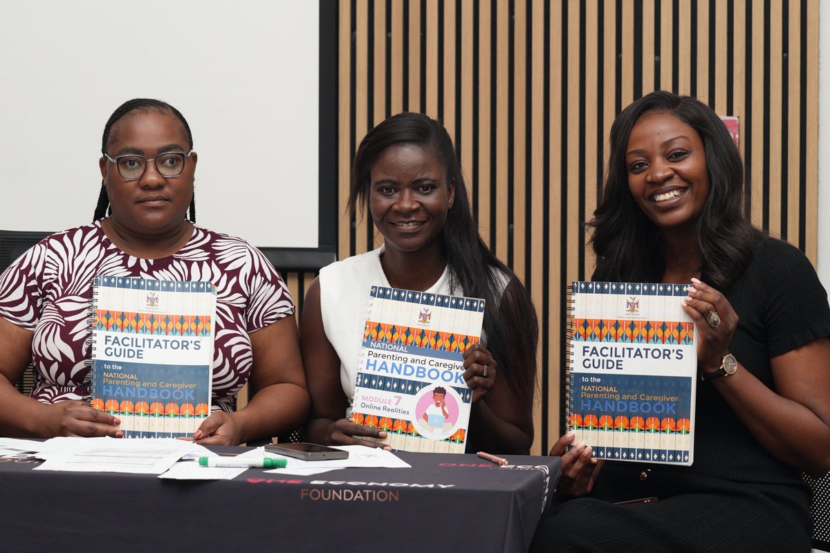 BeFreeBreakFree's tweet image. A huge thank you to @MhssNamibia
for facilitating the training &amp;amp; to all our participants for showing up with persistence &amp;amp; willingness to share &amp;amp; learn.

We are now equipped to better facilitate effective parenting groups within our communities. 👏🏾✨

#EffectiveParenting