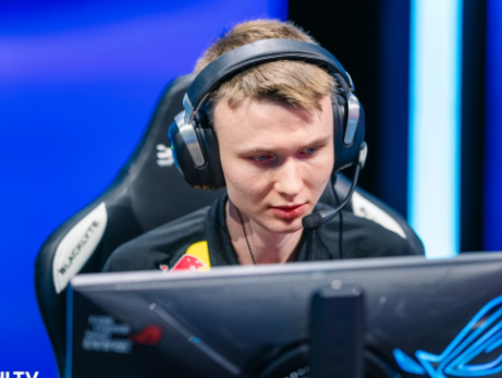 lepajeecs's tweet image. JUST IN: After time away from the server, Stavn returns to take up the AWP for NIP ‼️ 

#cs2 #counterstrike #counterstrike2 #steam #gaming #fps