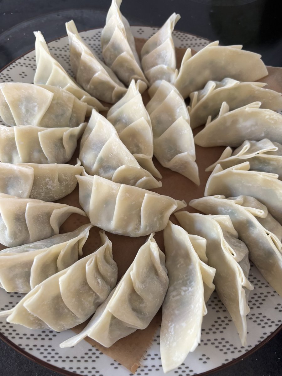 うし女🇨🇭仏語圏在住 tweet media