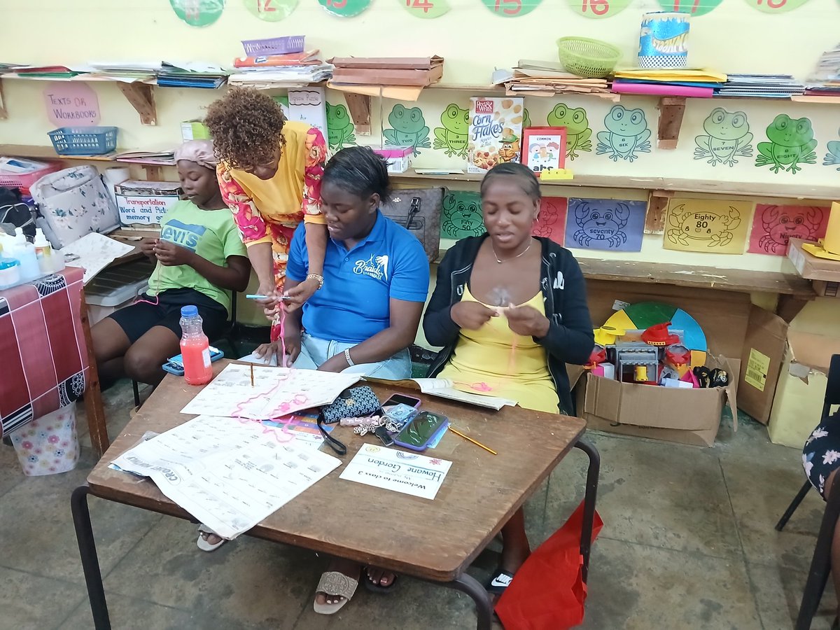 golebourne's tweet image. The Sunshine Senior Citizens Group is partnering with the @ECCJA to teach parents how to crochet. @tkmsingh it is going on well. #12StandardsMatter #ParentingMatters @MOEYJamaica @cfranoBrighty @TanishaMill2012 @karlenedesland1 @ItzzMell_ECC3 @Stcy14226538 @GrantShaunette