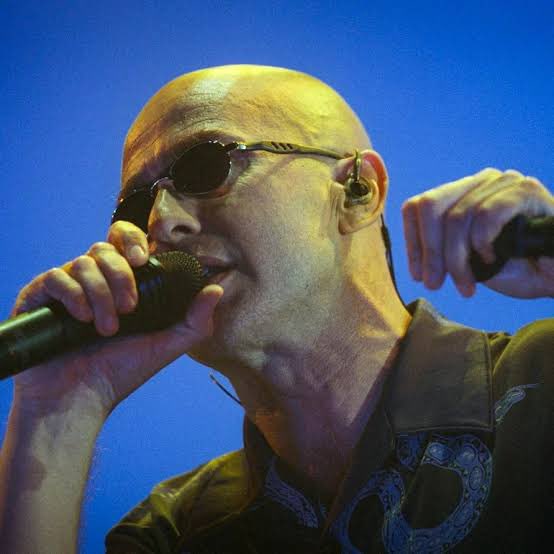 Flight 956 tweet media